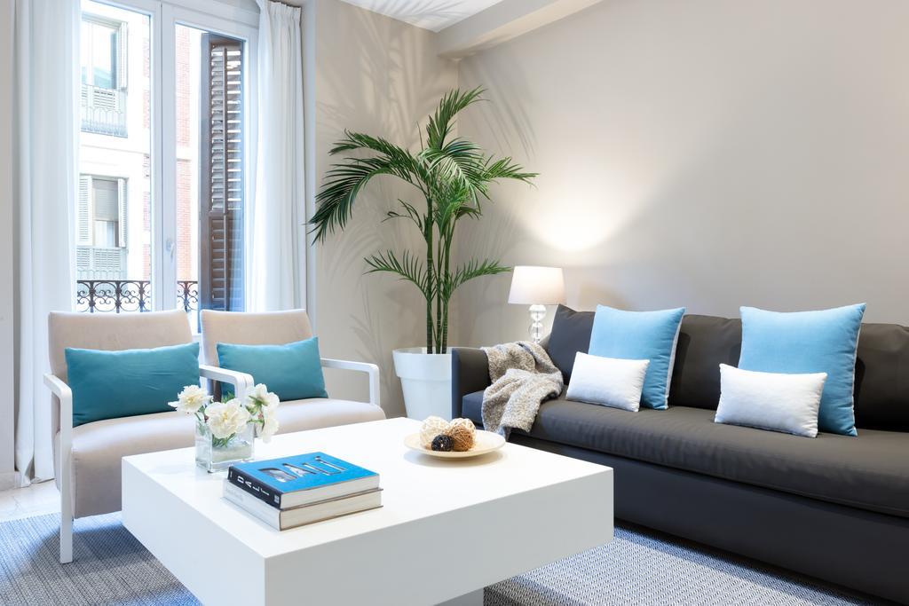Carretas Apartments Madrid Luaran gambar