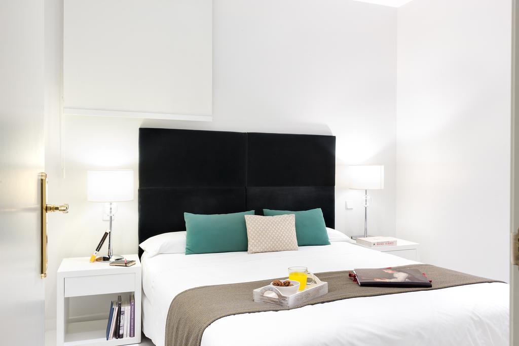 Carretas Apartments Madrid Luaran gambar